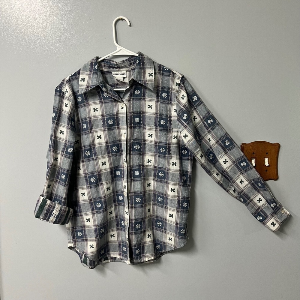 Alfred‎ Dunner Blue Plaid Embroidered Button Up Shirt Size 12 Long Sleeve Blouse